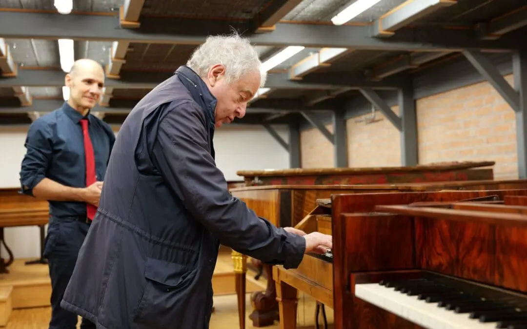 Sir Andras Schiff im Archiv 4