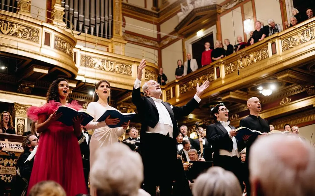 lautten compagney BERLIN, der Arnold Schoenberg Chor und die Solist:innen Julie Roset, Patricia Nolz, Hiroshi Amako und Derek Welton unter der Leitung von Erwin Ortner